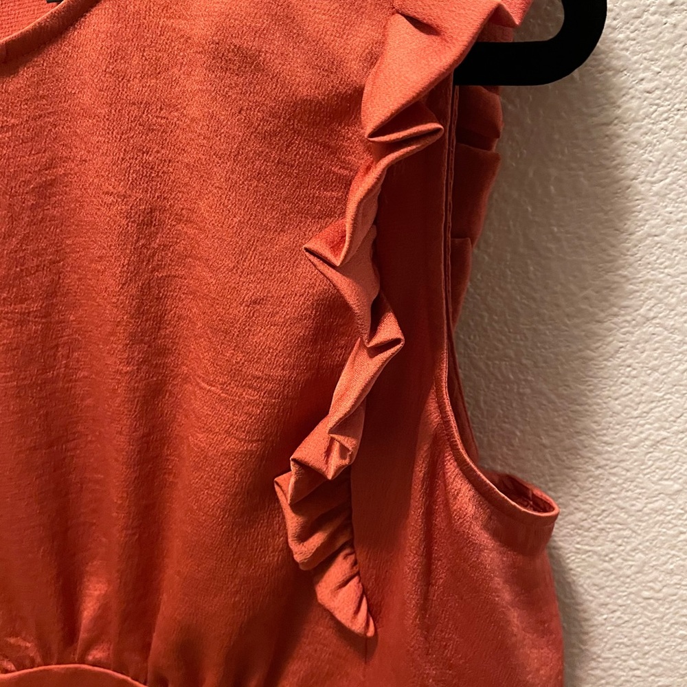 Express Sleeveless Ruffle Top Size XL - Picture 3 of 11